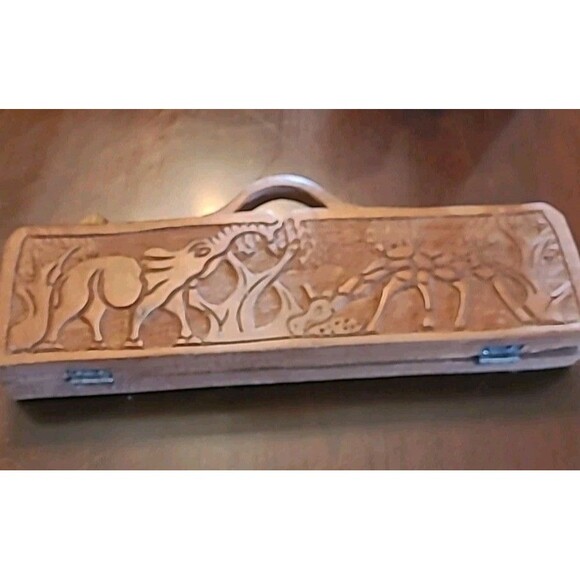 Vtg Mancala board African giraffe/elephant hand carved box wood Gane Board - Picture 1 of 12